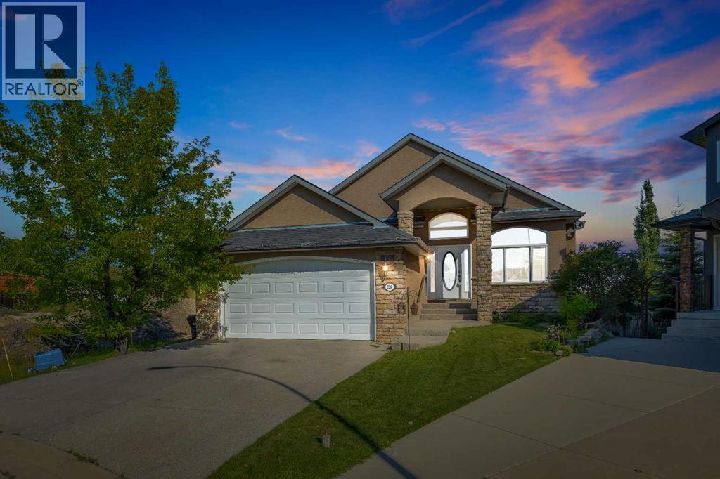Property at 226 Royal Birch View NW image 3