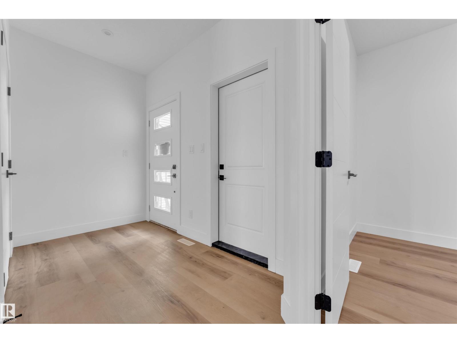 1912 155 Av Nw, Edmonton, Alberta  T5Y 4H8 - Photo 7 - E4456350
