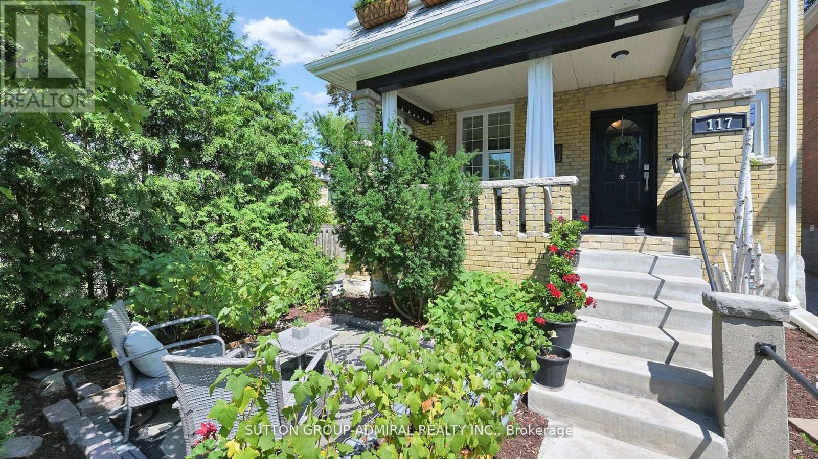 117 Bellhaven Road, Toronto, Ontario  M4L 3J9 - Photo 2 - E12384272
