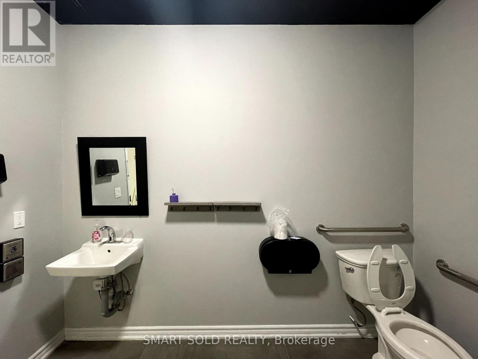 8 - 9631 Yonge Street, Richmond Hill (Harding), Ontario  L4C 1V7 - Photo 10 - N12384310