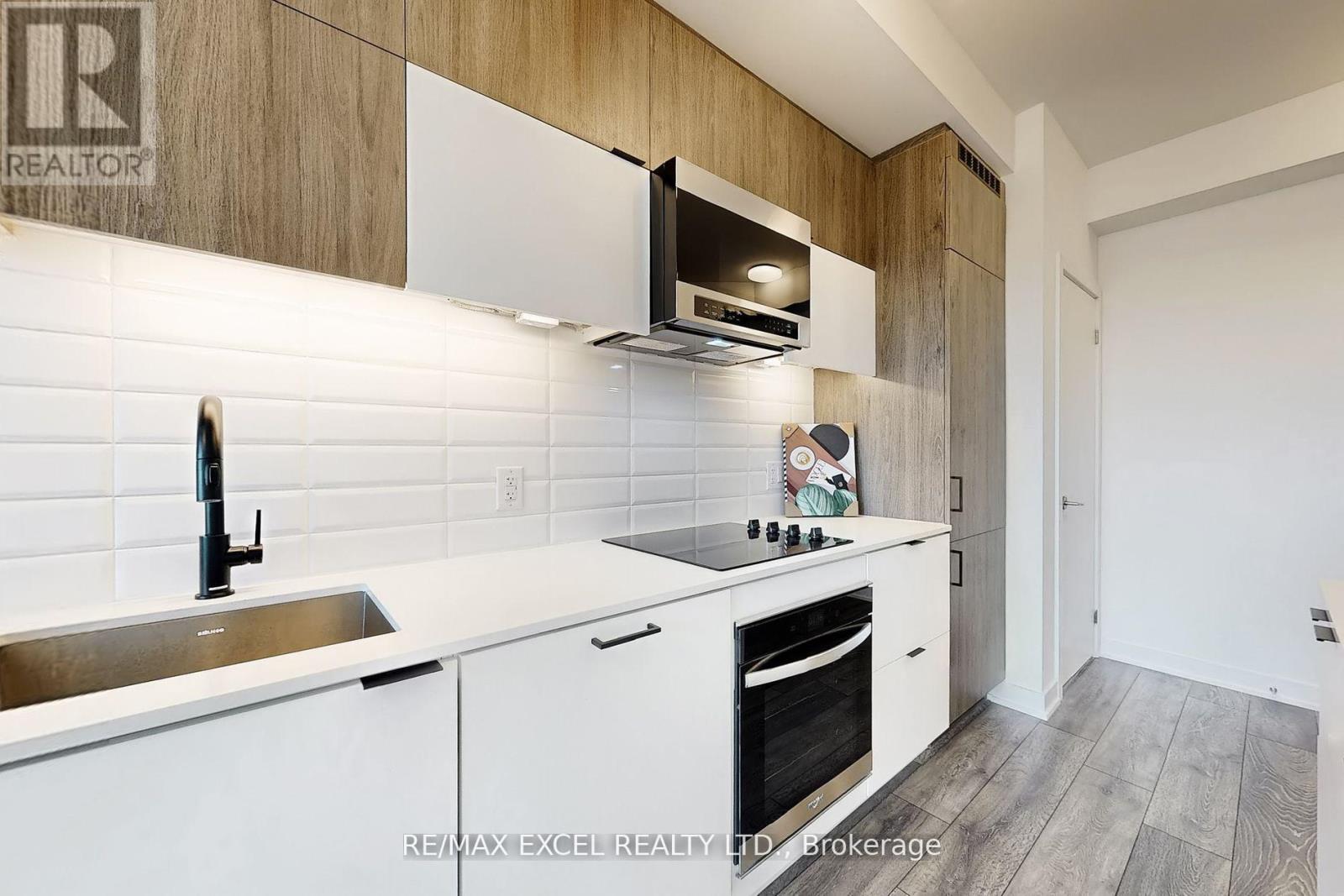 318 - 8888 Yonge Street, Richmond Hill, Ontario  L4C 5V6 - Photo 14 - N12384329
