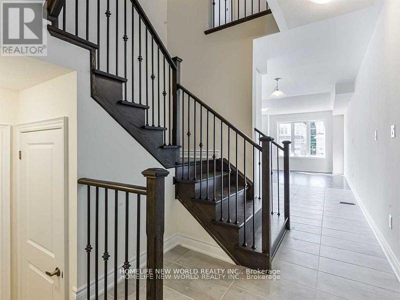 40 Ryler Way, Markham, Ontario  L3S 3J5 - Photo 5 - N12384448