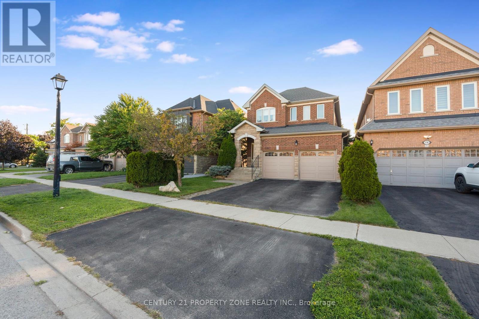 Property at 582 PLANTATION GATE image 3