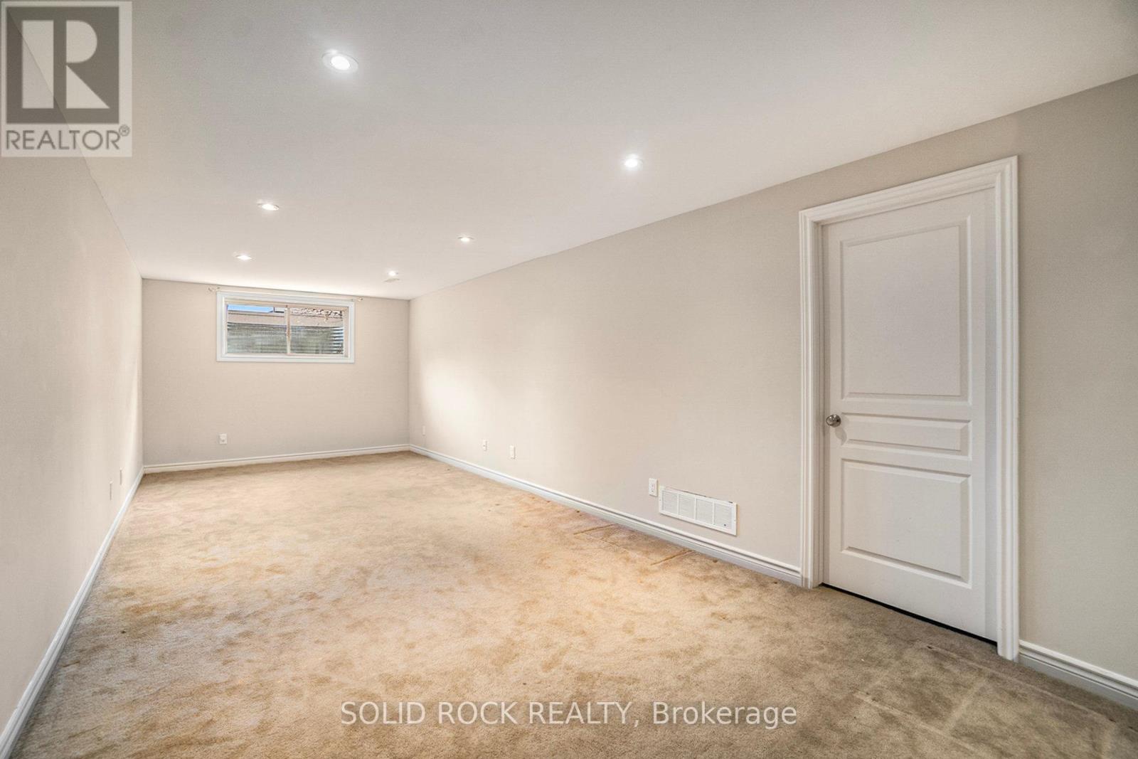 260 Dolce Crescent, Ottawa, Ontario  K4M 0E2 - Photo 21 - X12384434