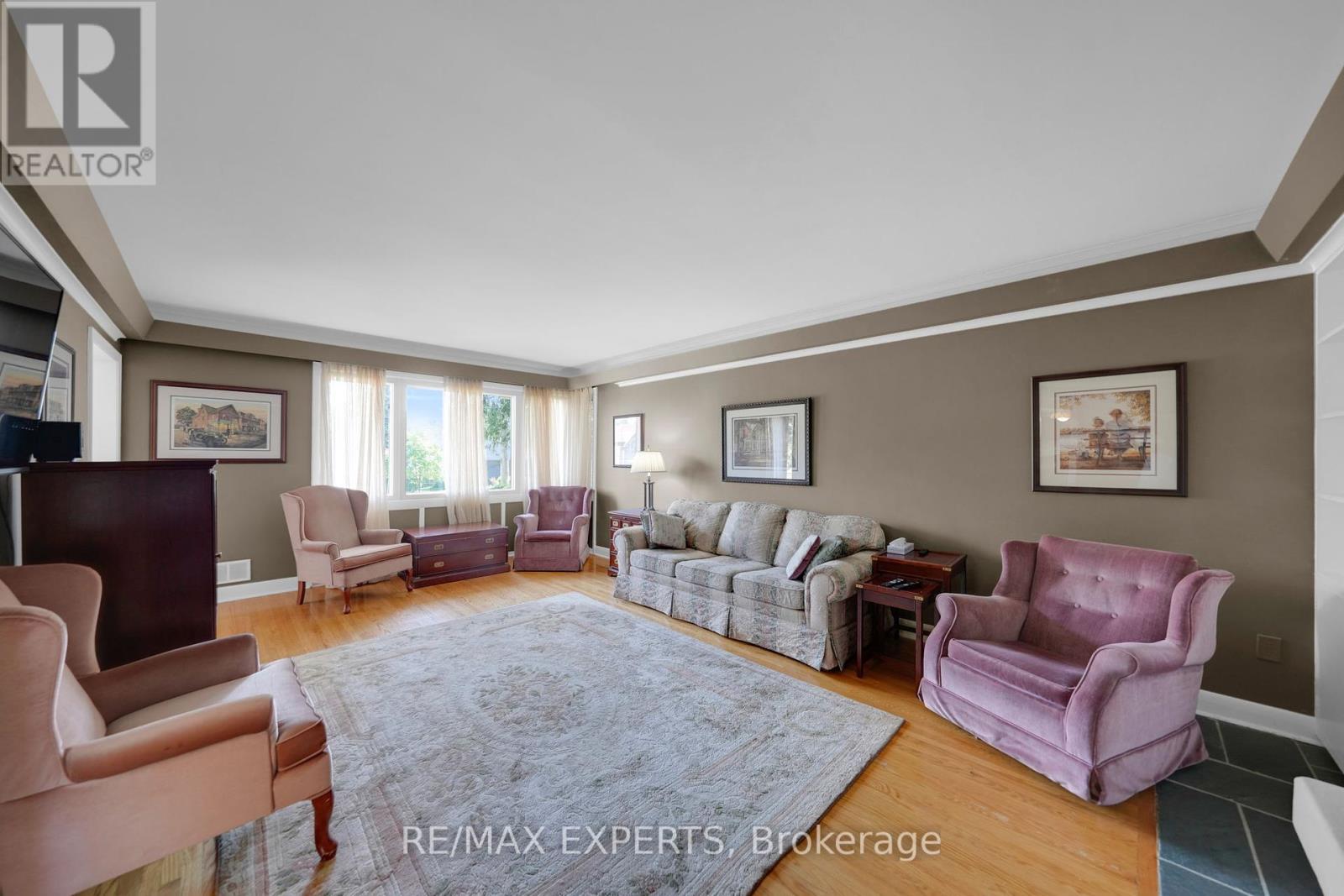 20 Havenridge Drive, Toronto, Ontario  M9P 3M4 - Photo 14 - W12384355
