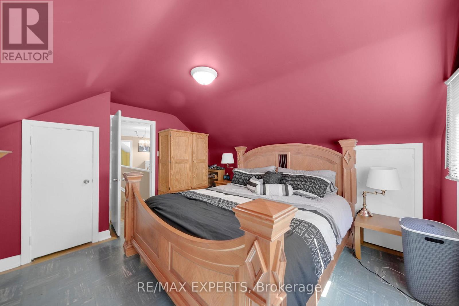 20 Havenridge Drive, Toronto, Ontario  M9P 3M4 - Photo 19 - W12384355