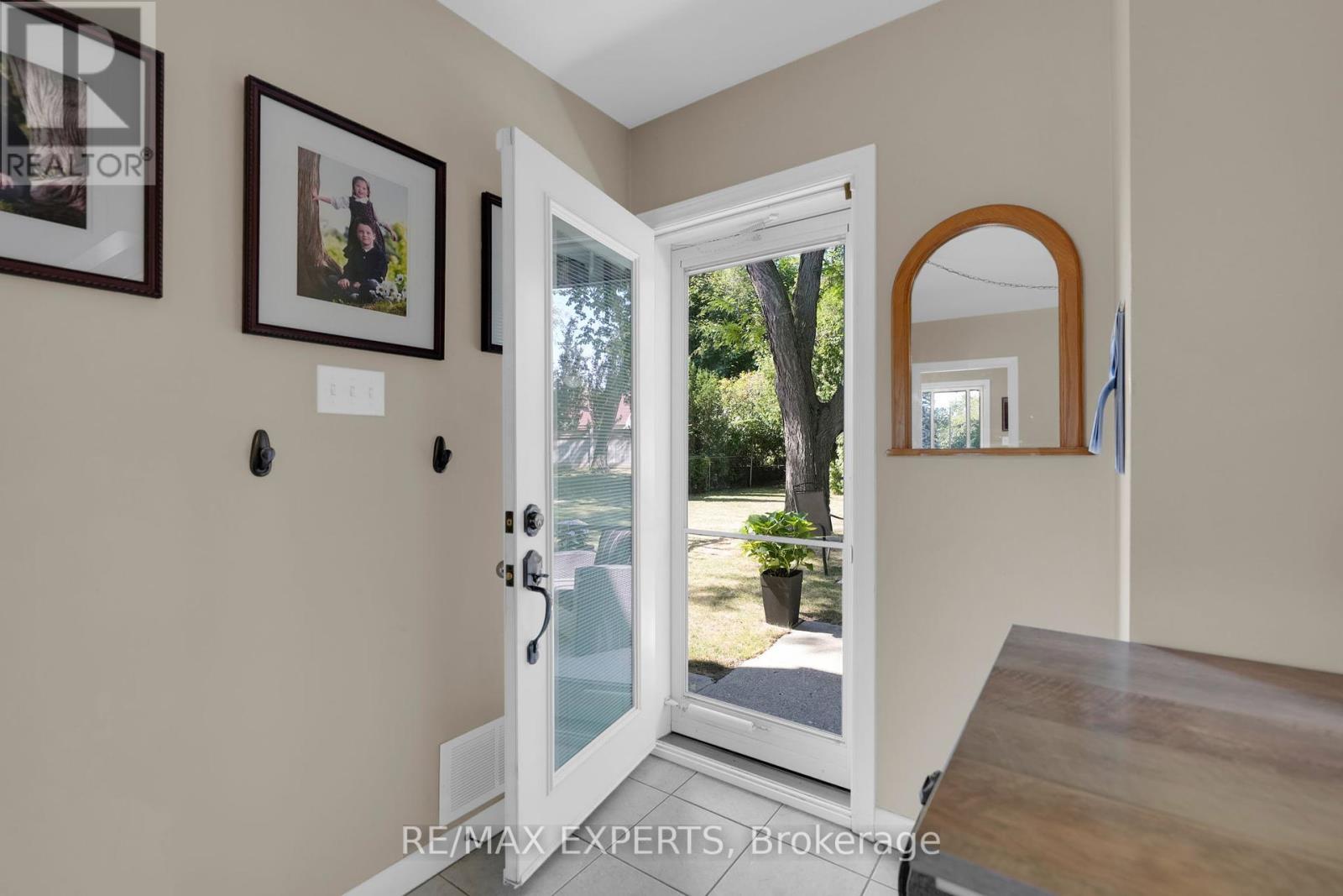 20 Havenridge Drive, Toronto, Ontario  M9P 3M4 - Photo 32 - W12384355
