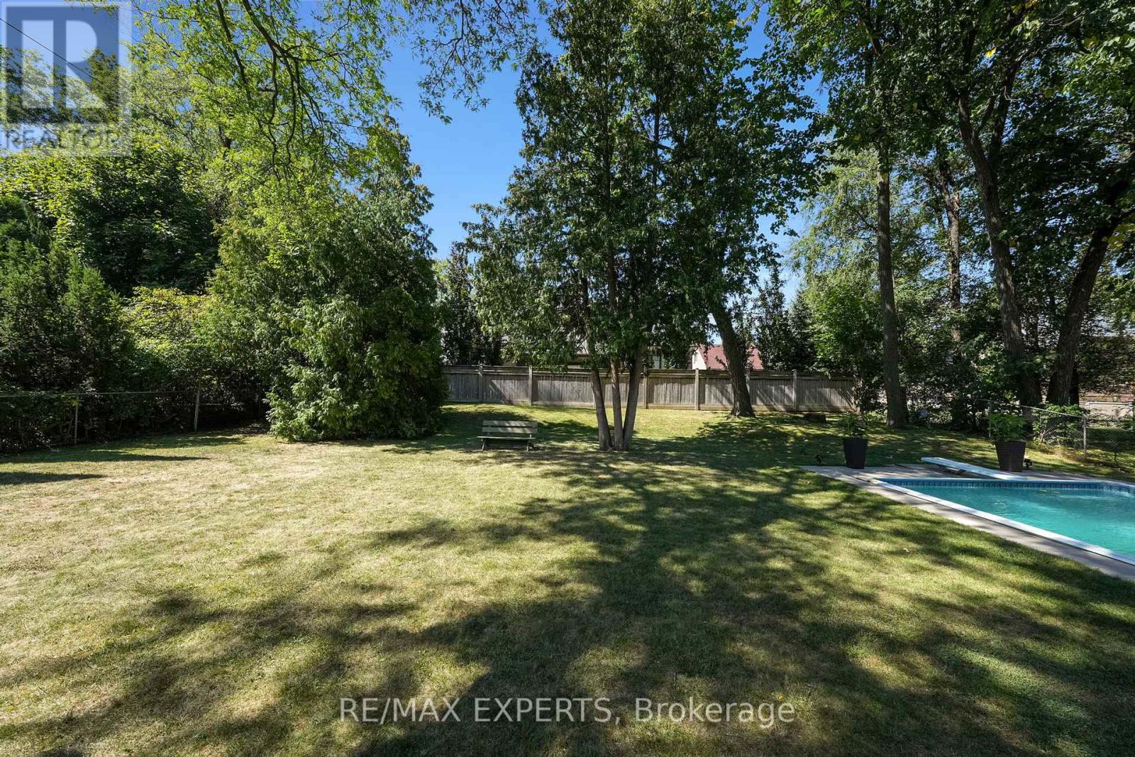 20 Havenridge Drive, Toronto, Ontario  M9P 3M4 - Photo 36 - W12384355