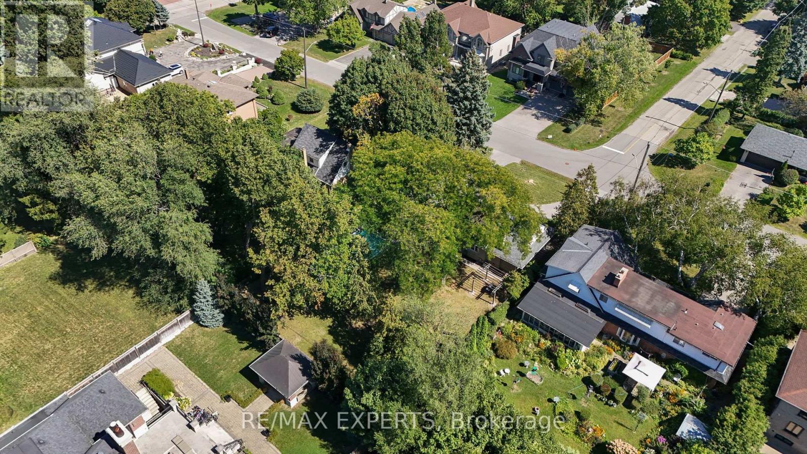 20 Havenridge Drive, Toronto, Ontario  M9P 3M4 - Photo 45 - W12384355