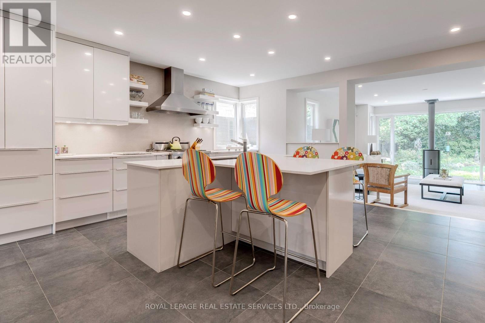 367 Spruce Street, Oakville, Ontario  L6J 2H2 - Photo 8 - W12384360