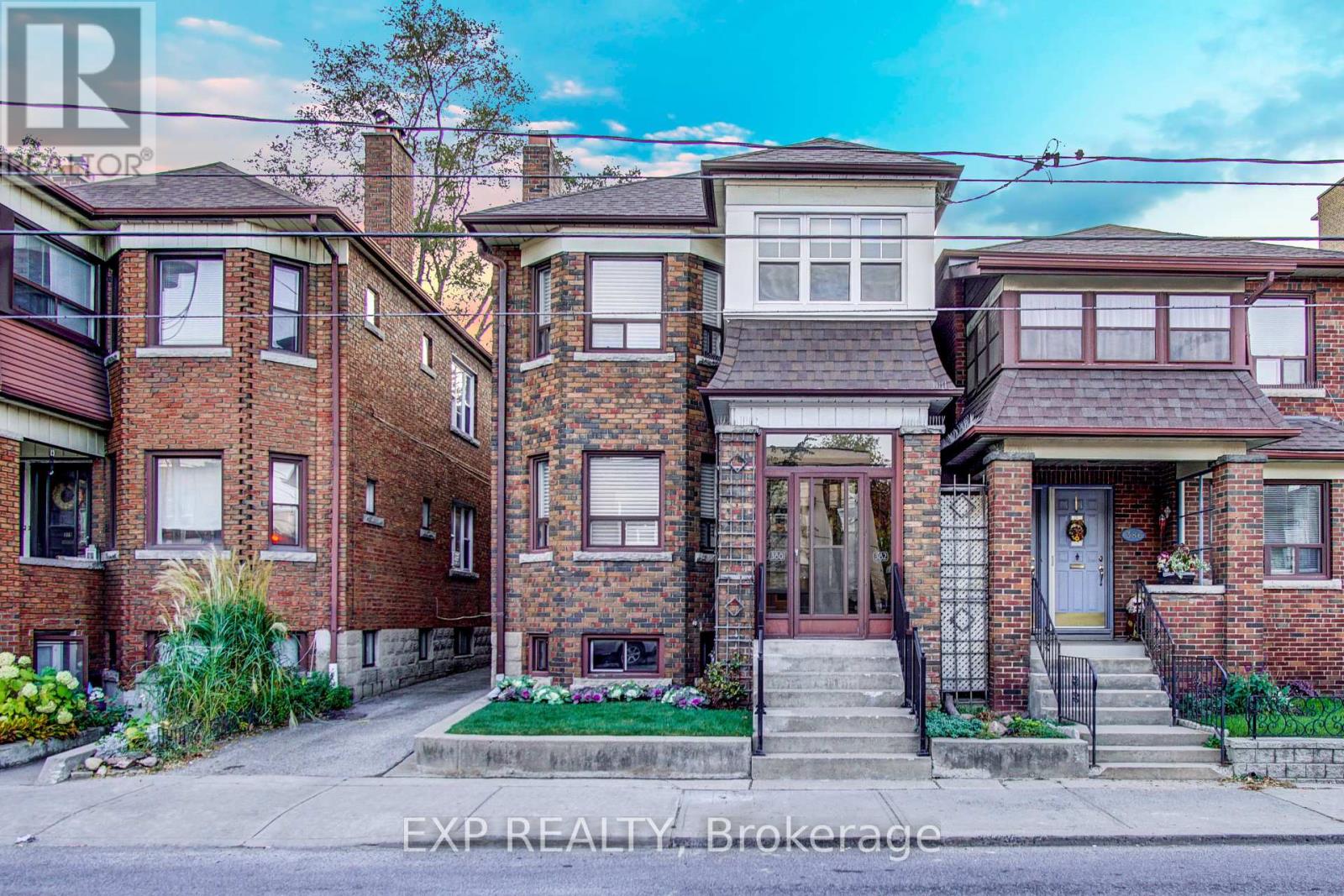 Main - 380 Jane Street, Toronto, Ontario  M6S 3Z5 - Photo 1 - W12384409
