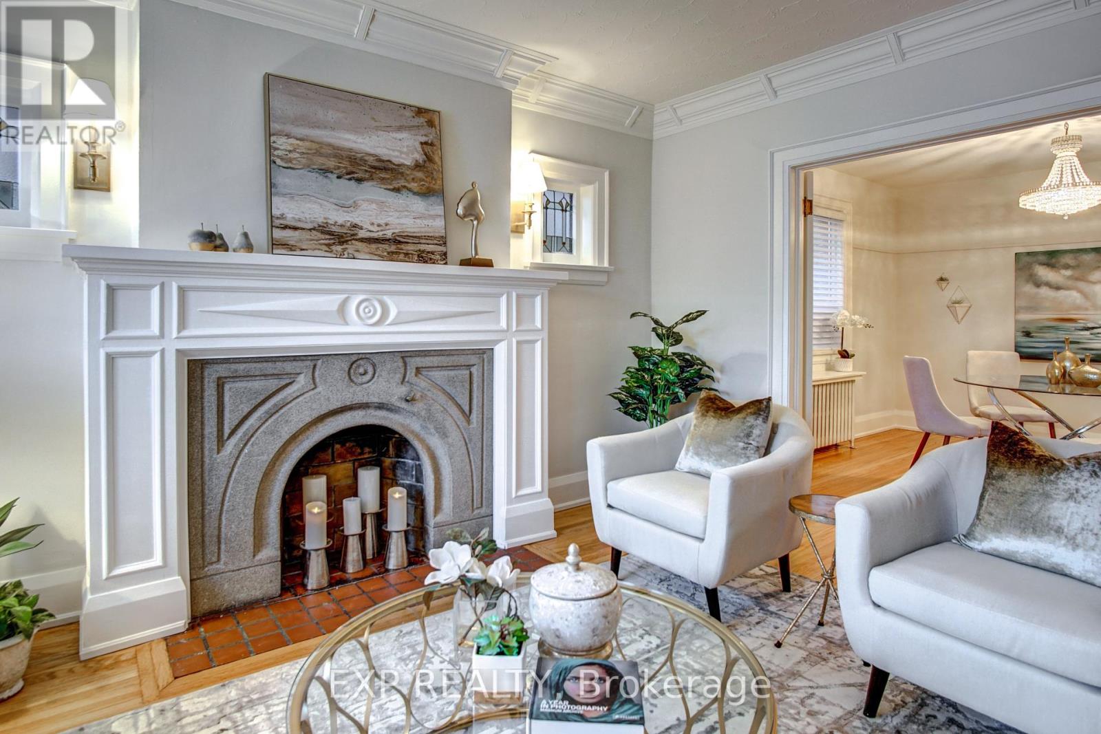 Main - 380 Jane Street, Toronto, Ontario  M6S 3Z5 - Photo 15 - W12384409