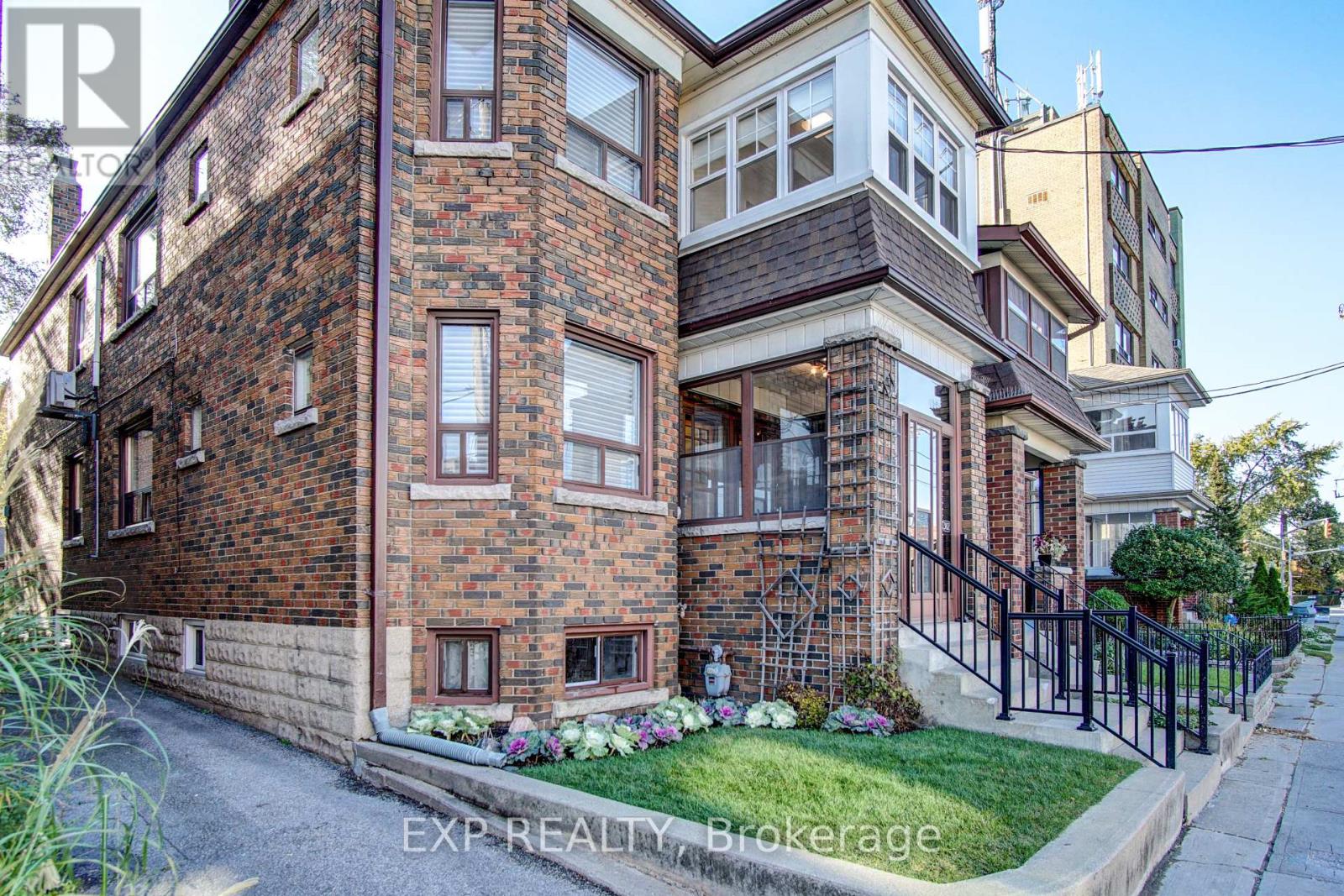 Main - 380 Jane Street, Toronto, Ontario  M6S 3Z5 - Photo 33 - W12384409