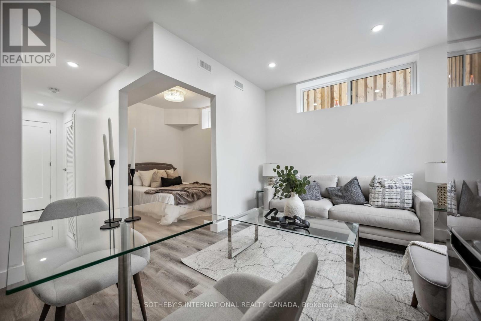 1925 Lawrence Avenue W, Toronto, Ontario  M9N 1G8 - Photo 3 - W12384414