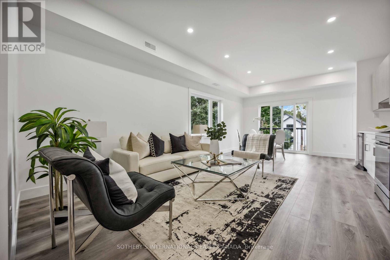 1925 Lawrence Avenue W, Toronto, Ontario  M9N 1G8 - Photo 4 - W12384414