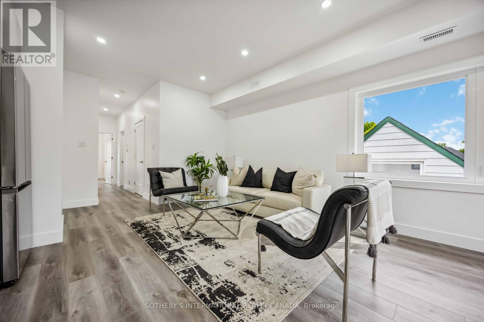 1925 Lawrence Avenue W, Toronto, Ontario  M9N 1G8 - Photo 6 - W12384414