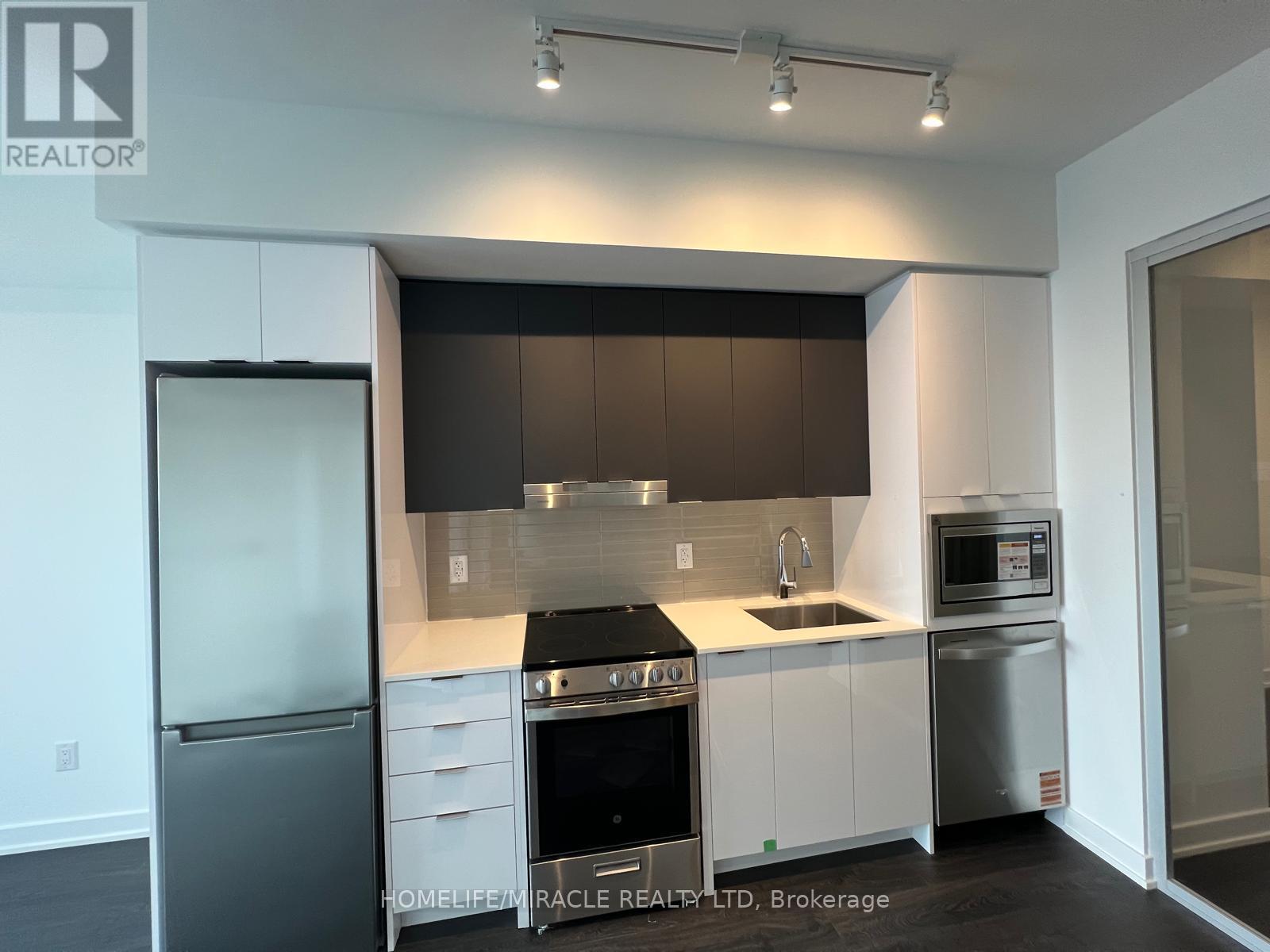 2606 - 5105 Hurontario Street, Mississauga, Ontario  L4Z 0C9 - Photo 3 - W12384429