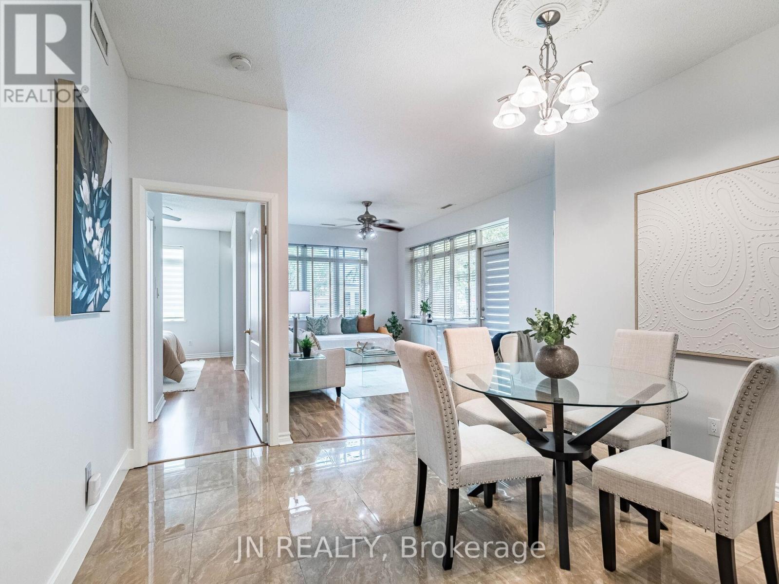 109 - 10 Dayspring Circle, Brampton (Goreway Drive Corridor), Ontario  L6P 1B9 - Photo 8 - W12384446