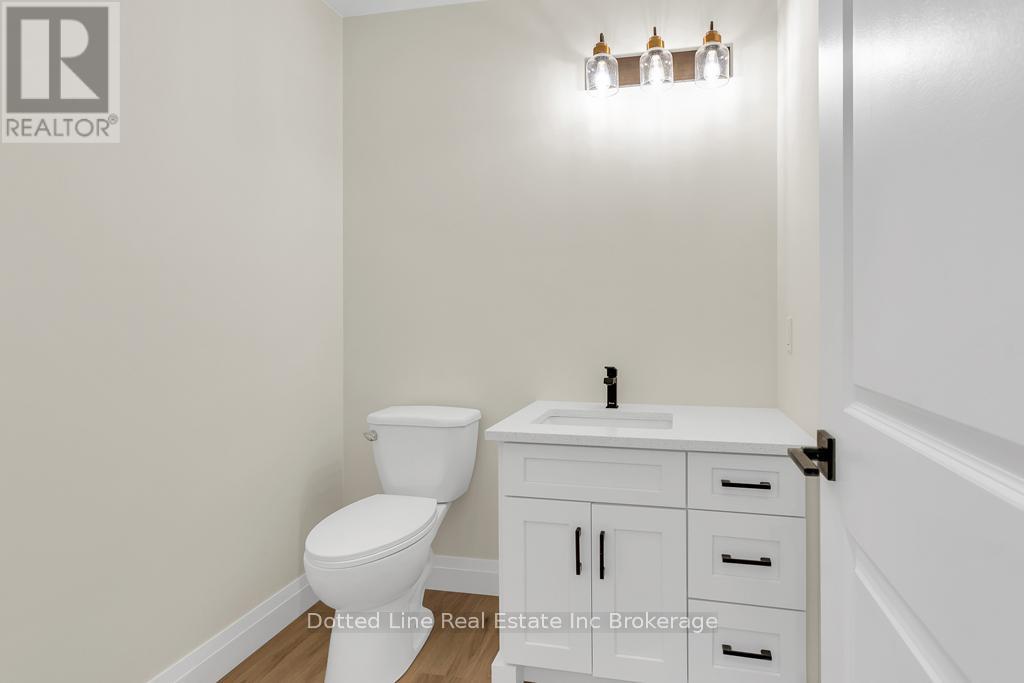 9 Delevan Crescent, Tillsonburg, Ontario  N4G 3M6 - Photo 14 - X12384348