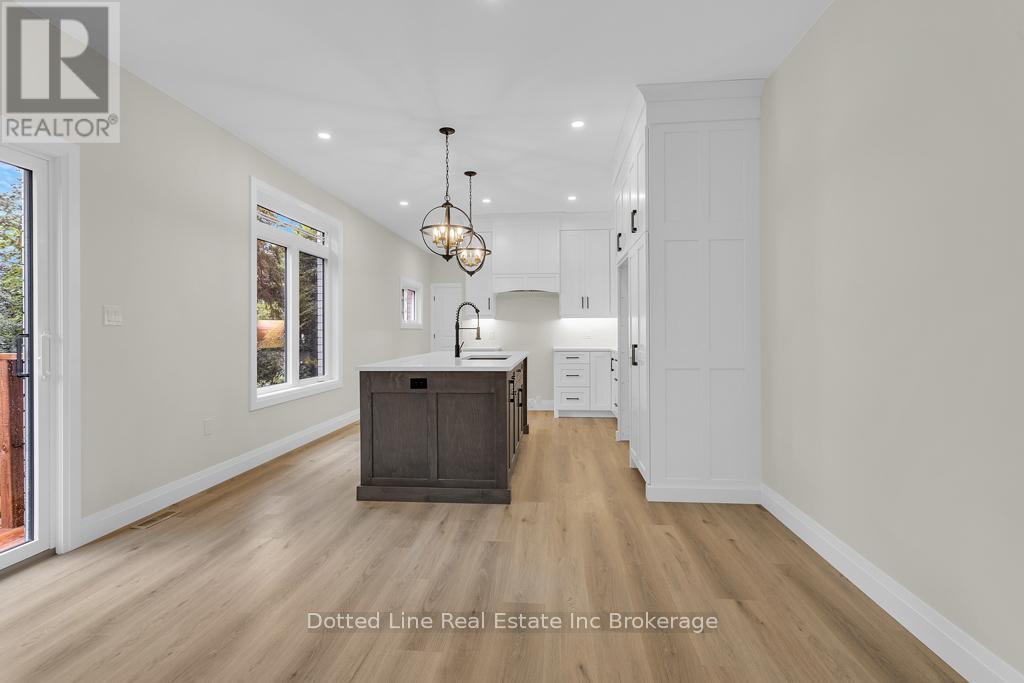 9 Delevan Crescent, Tillsonburg, Ontario  N4G 3M6 - Photo 6 - X12384348