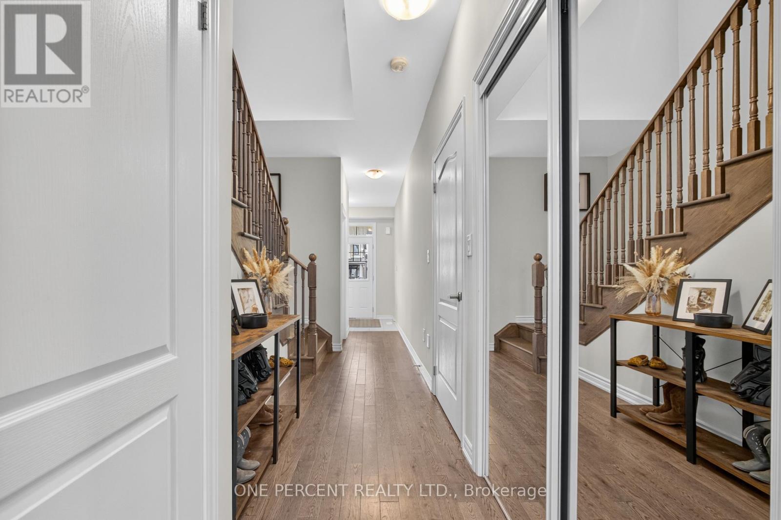 49 Sugar May Avenue, Thorold (Rolling Meadows), Ontario  L2V 0L3 - Photo 7 - X12384293