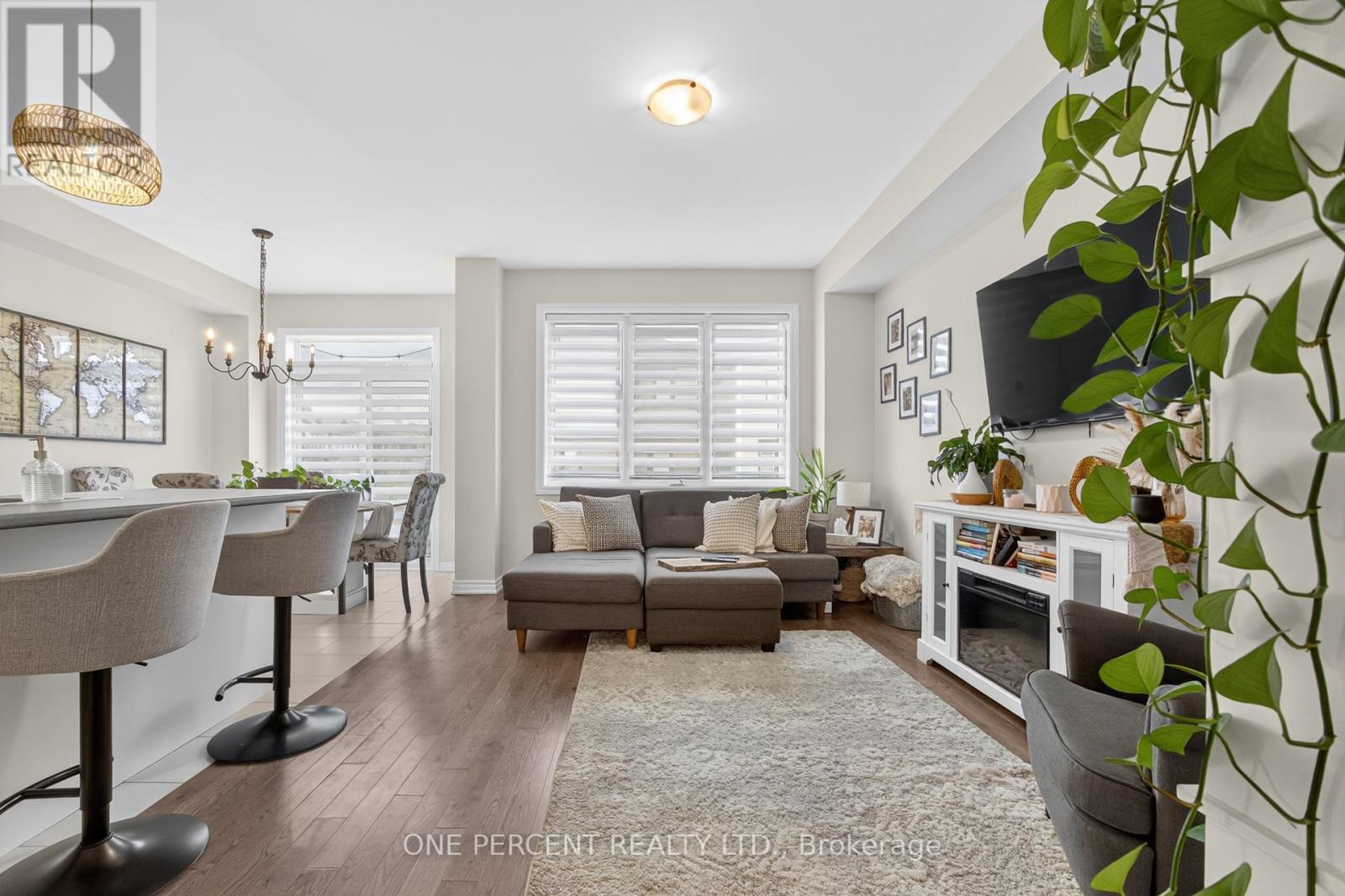 49 Sugar May Avenue, Thorold (Rolling Meadows), Ontario  L2V 0L3 - Photo 8 - X12384293