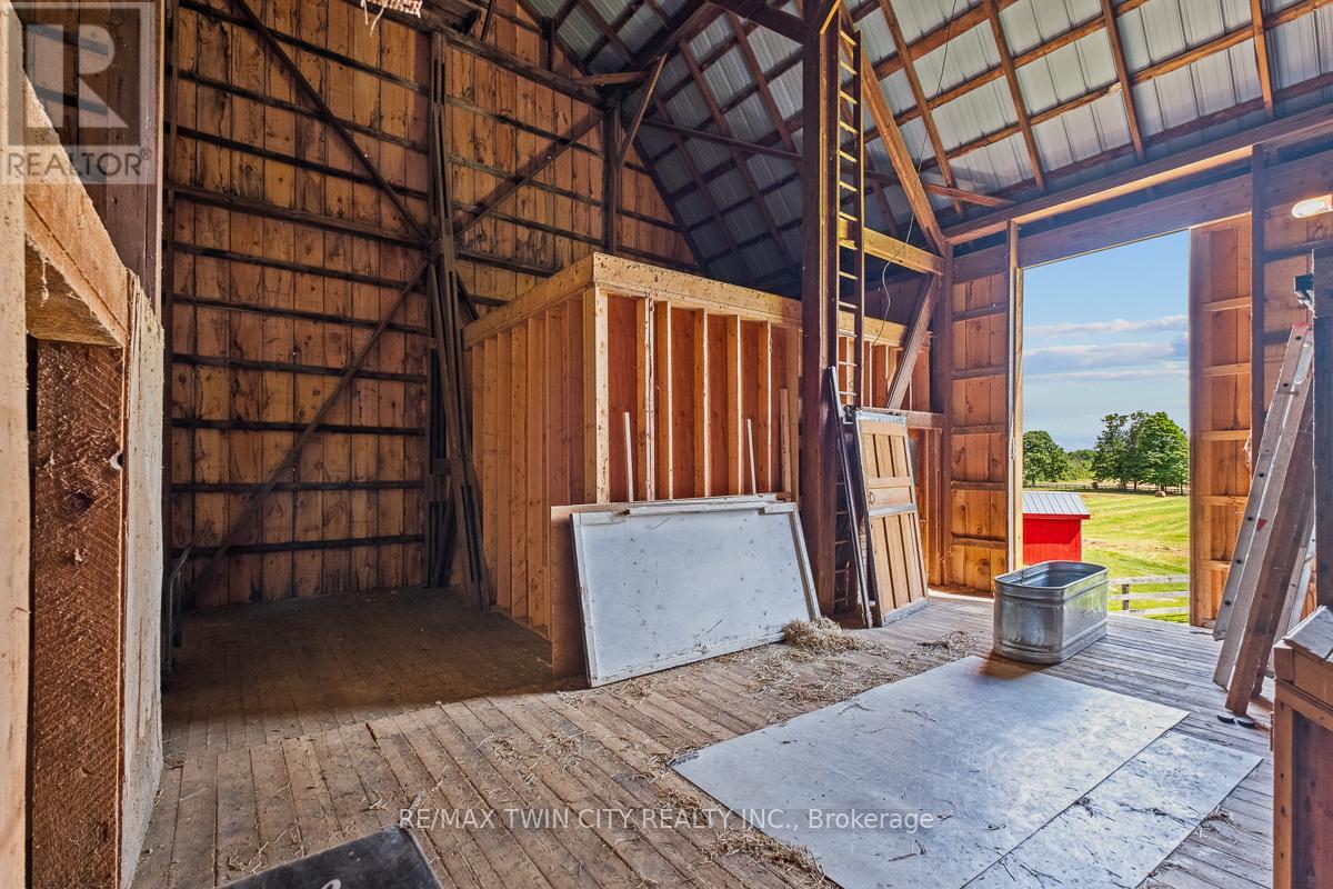 1532 6th Concession Road W, Hamilton, Ontario  N0B 1L0 - Photo 16 - X12384336