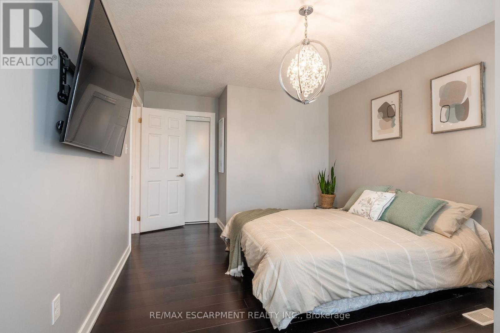 141 Voyager Pass, Hamilton, Ontario  L0R 1C0 - Photo 21 - X12384382