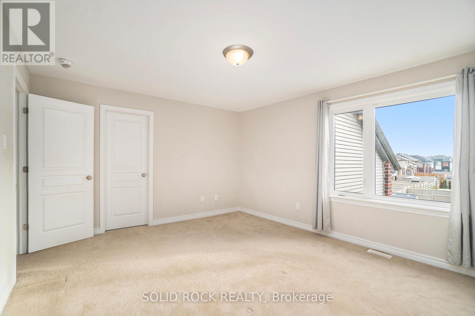 260 Dolce Crescent, Ottawa, Ontario  K4M 0E2 - Photo 13 - X12384434