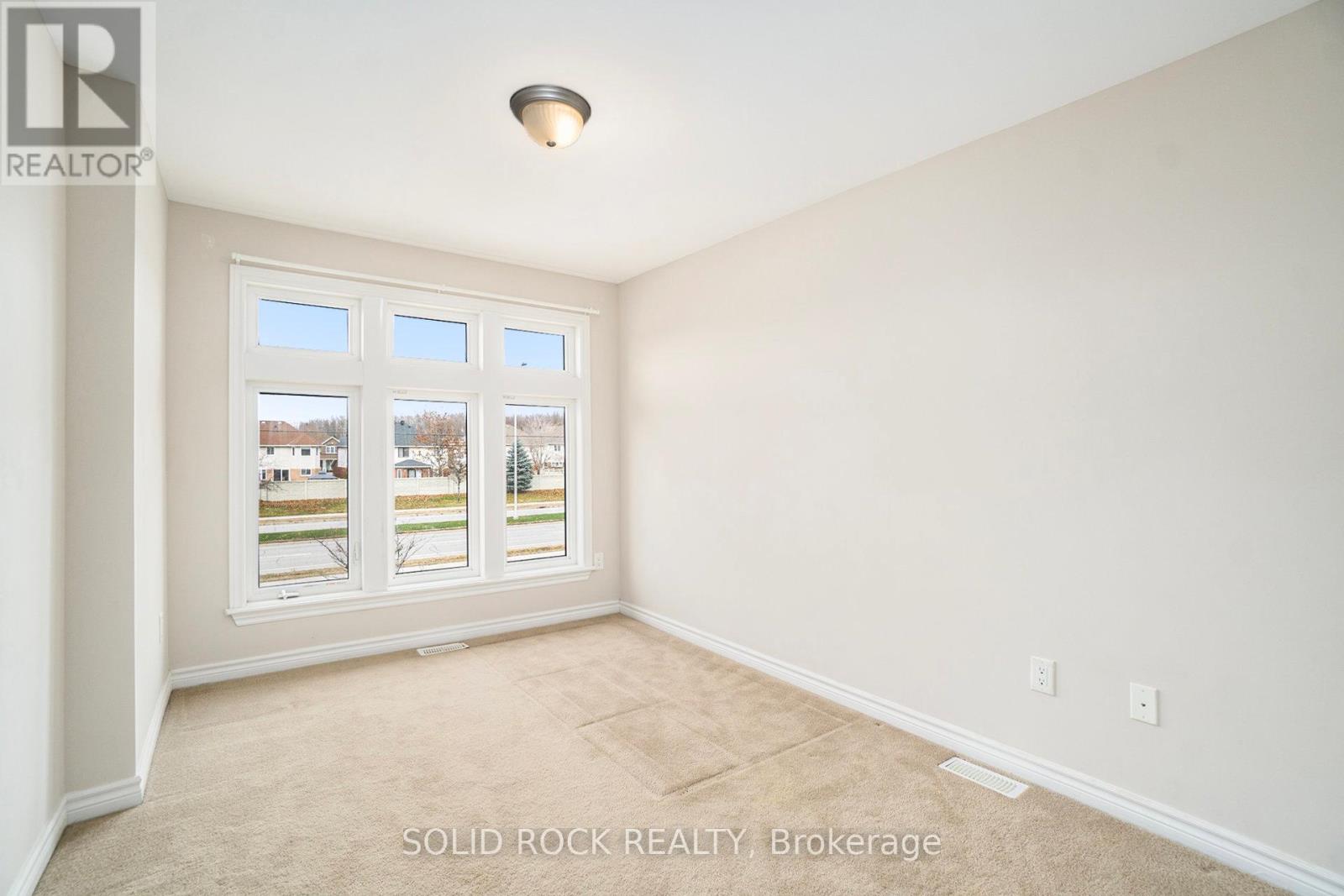 260 Dolce Crescent, Ottawa, Ontario  K4M 0E2 - Photo 17 - X12384434