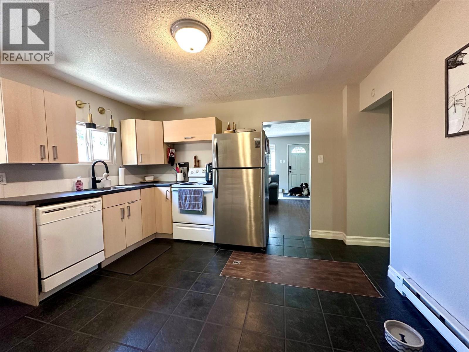 2006 Daniel Street, Trail, British Columbia  V1R 4G9 - Photo 10 - 10361878