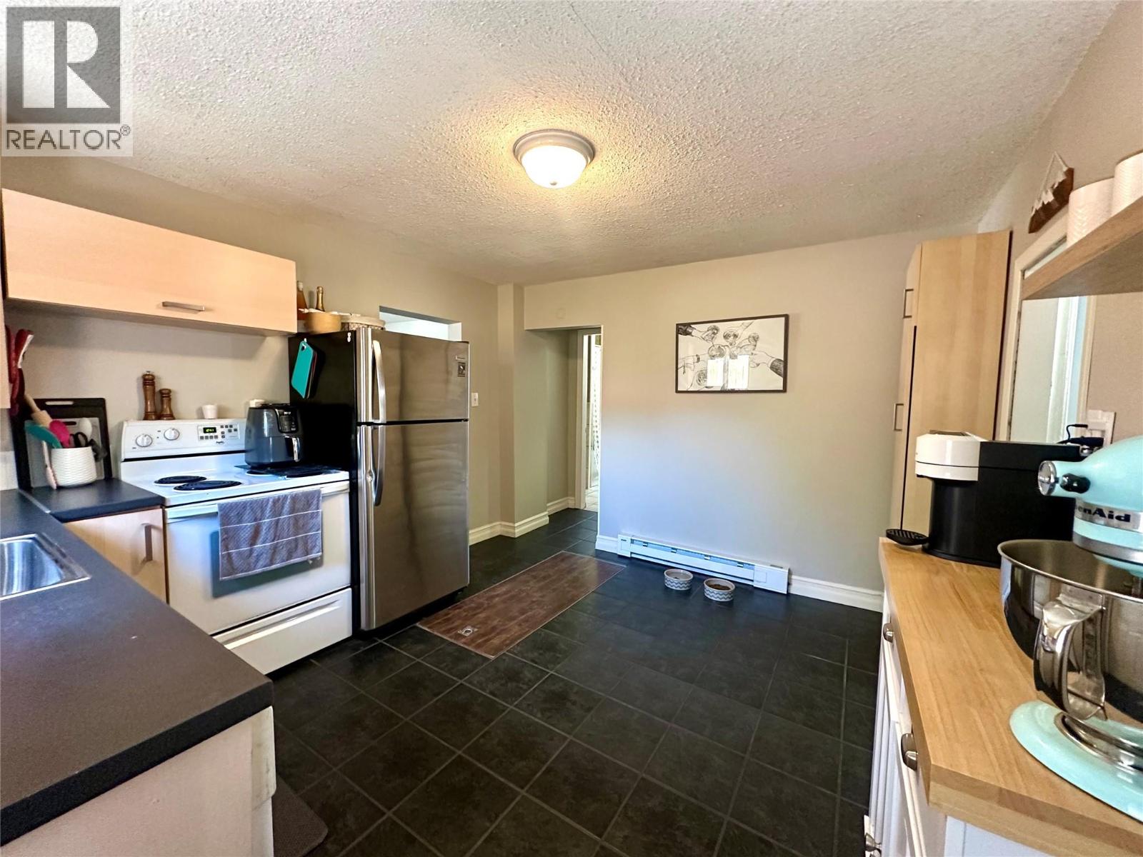 2006 Daniel Street, Trail, British Columbia  V1R 4G9 - Photo 16 - 10361878