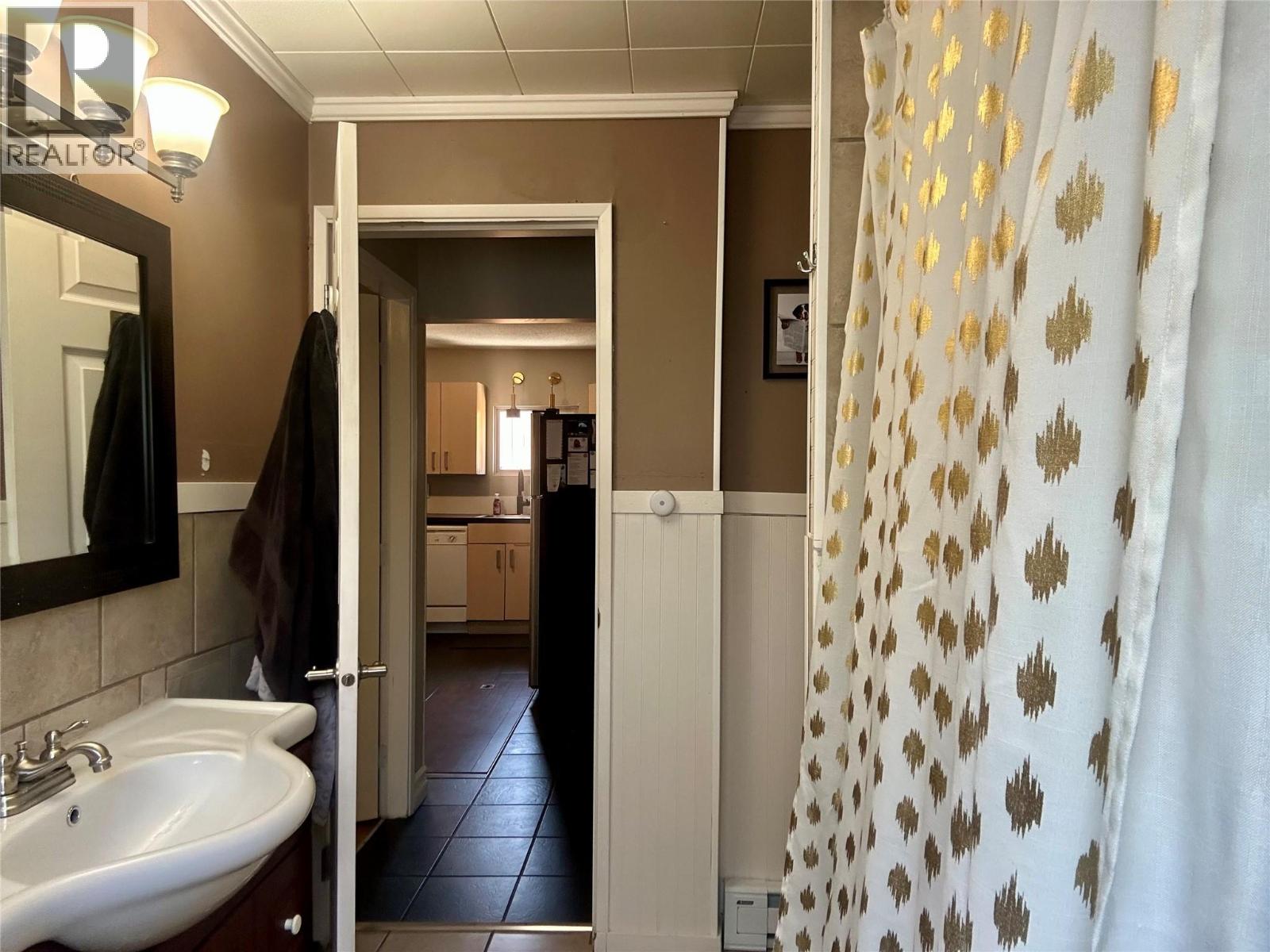 2006 Daniel Street, Trail, British Columbia  V1R 4G9 - Photo 20 - 10361878