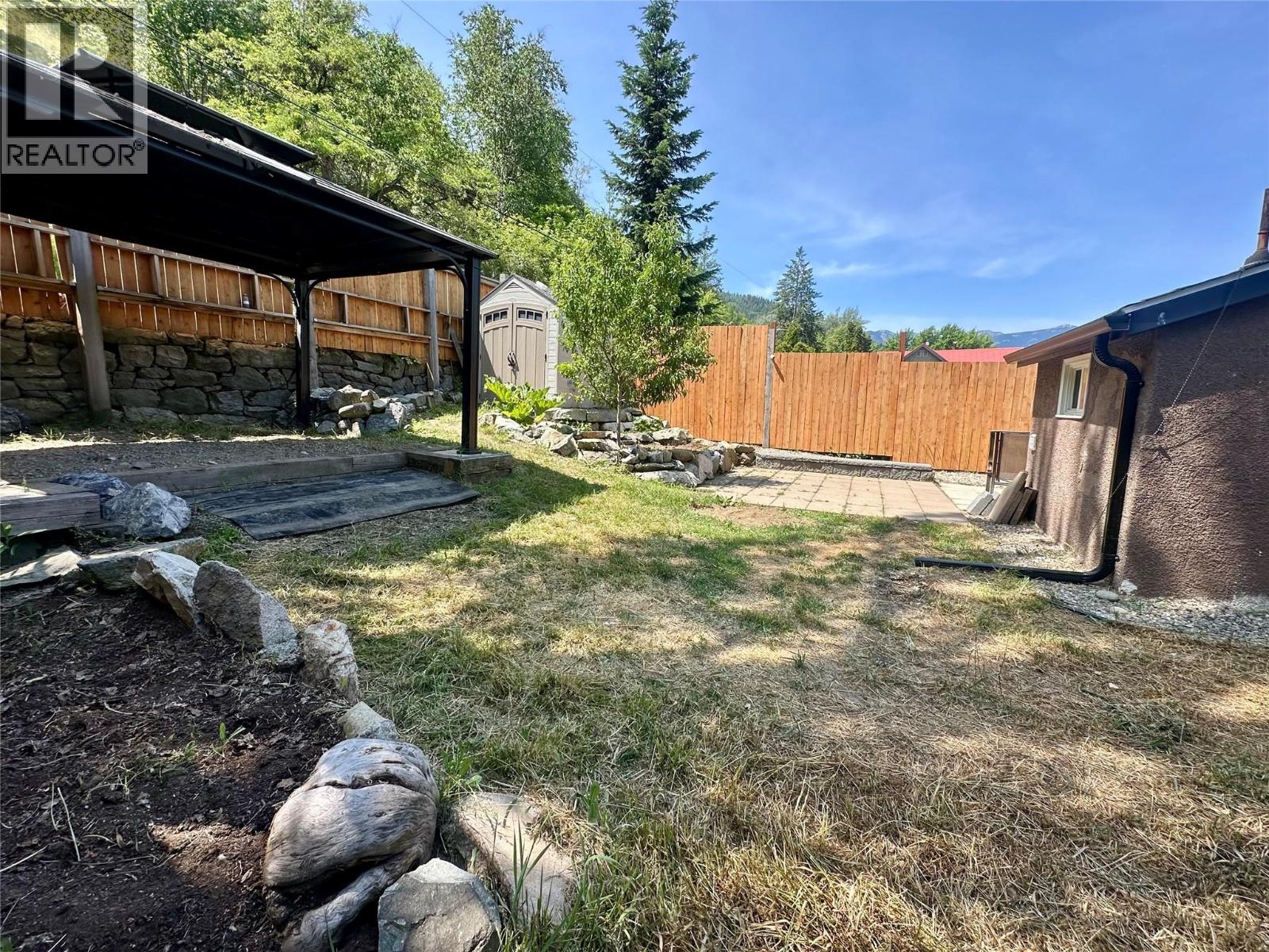 2006 Daniel Street, Trail, British Columbia  V1R 4G9 - Photo 24 - 10361878