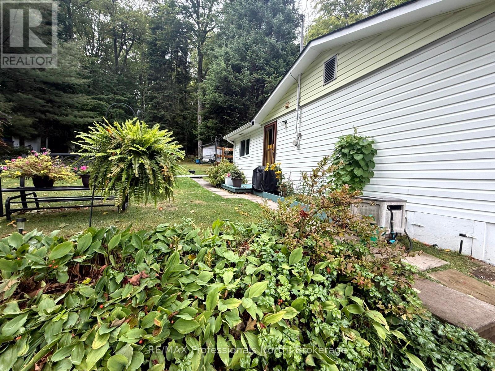 1039 Grace River Road, Highlands East, Ontario  K0L 3C0 - Photo 26 - X12384567