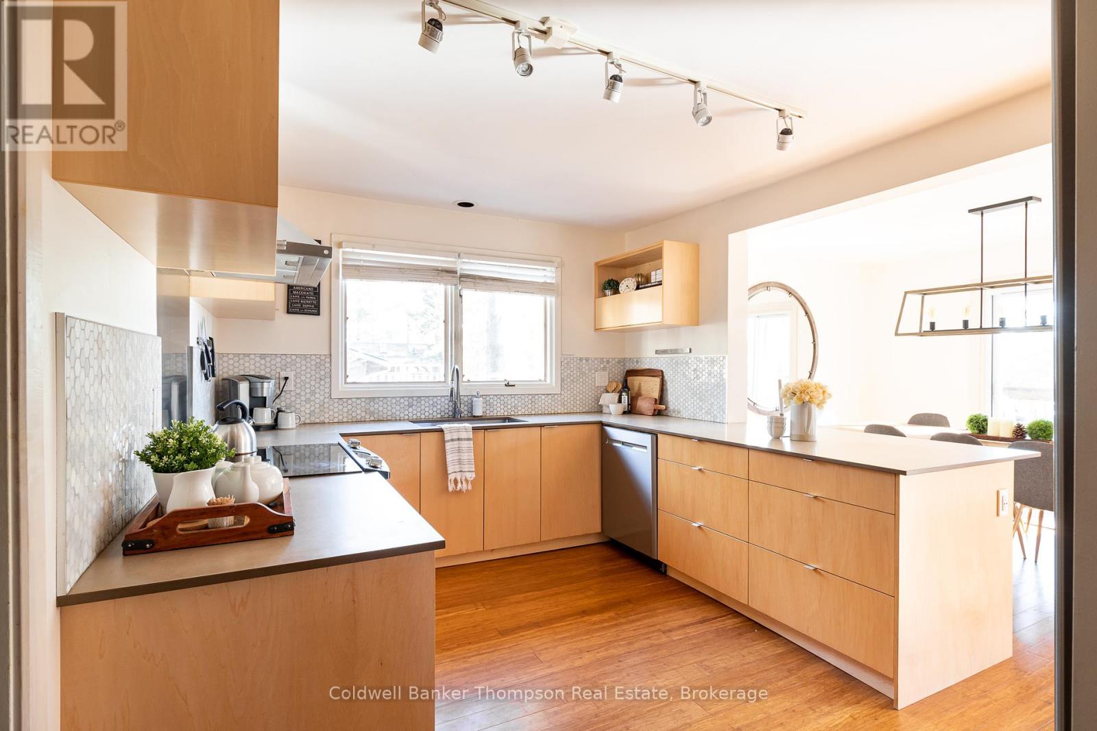 148 Golden Pheasant Drive, Huntsville, Ontario  P1H 1B3 - Photo 6 - X12384669