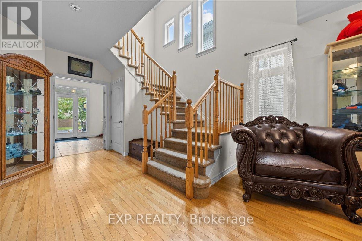Property at 121 DAGLAN CRESCENT image 4