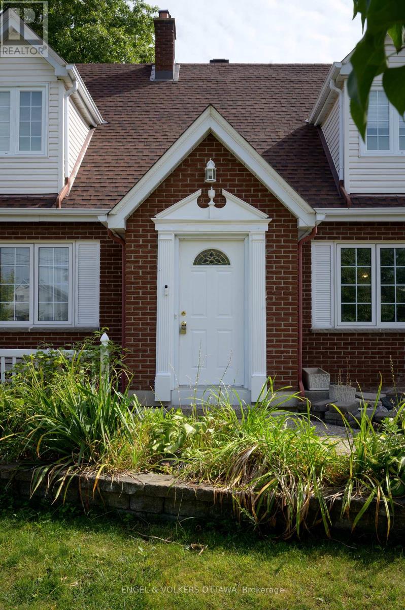 6258 Richmond Road, Ottawa, Ontario  K0A 2Z0 - Photo 2 - X12384647