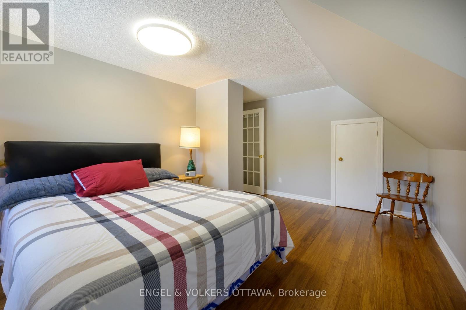 6258 Richmond Road, Ottawa, Ontario  K0A 2Z0 - Photo 21 - X12384647