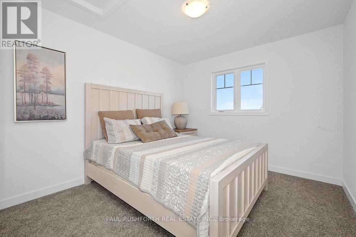 217 Peacock Drive, Russell, Ontario  K4R 0A1 - Photo 18 - X12384671