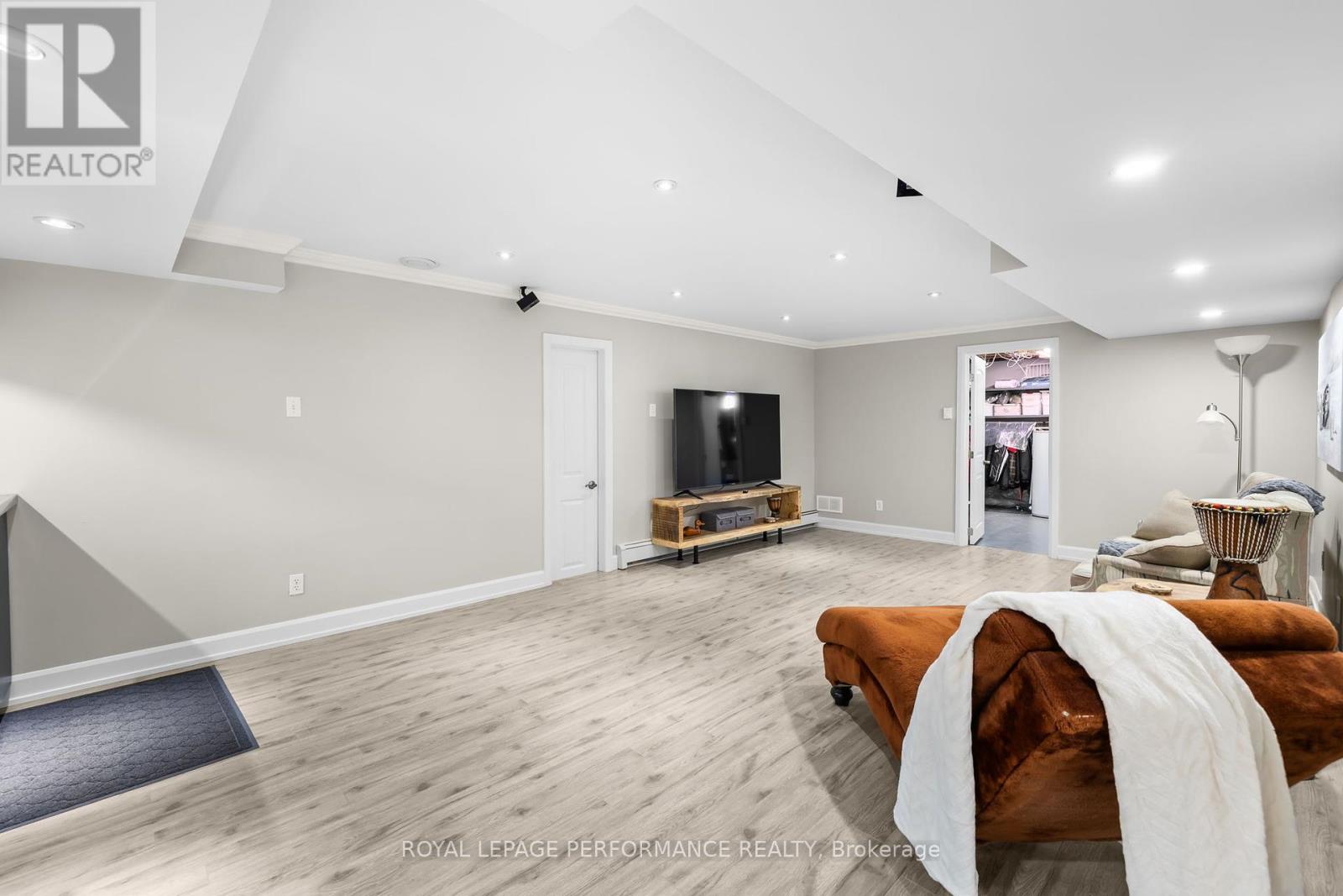 782 Notre Dame Street, Russell, Ontario  K0A 1W0 - Photo 37 - X12384690