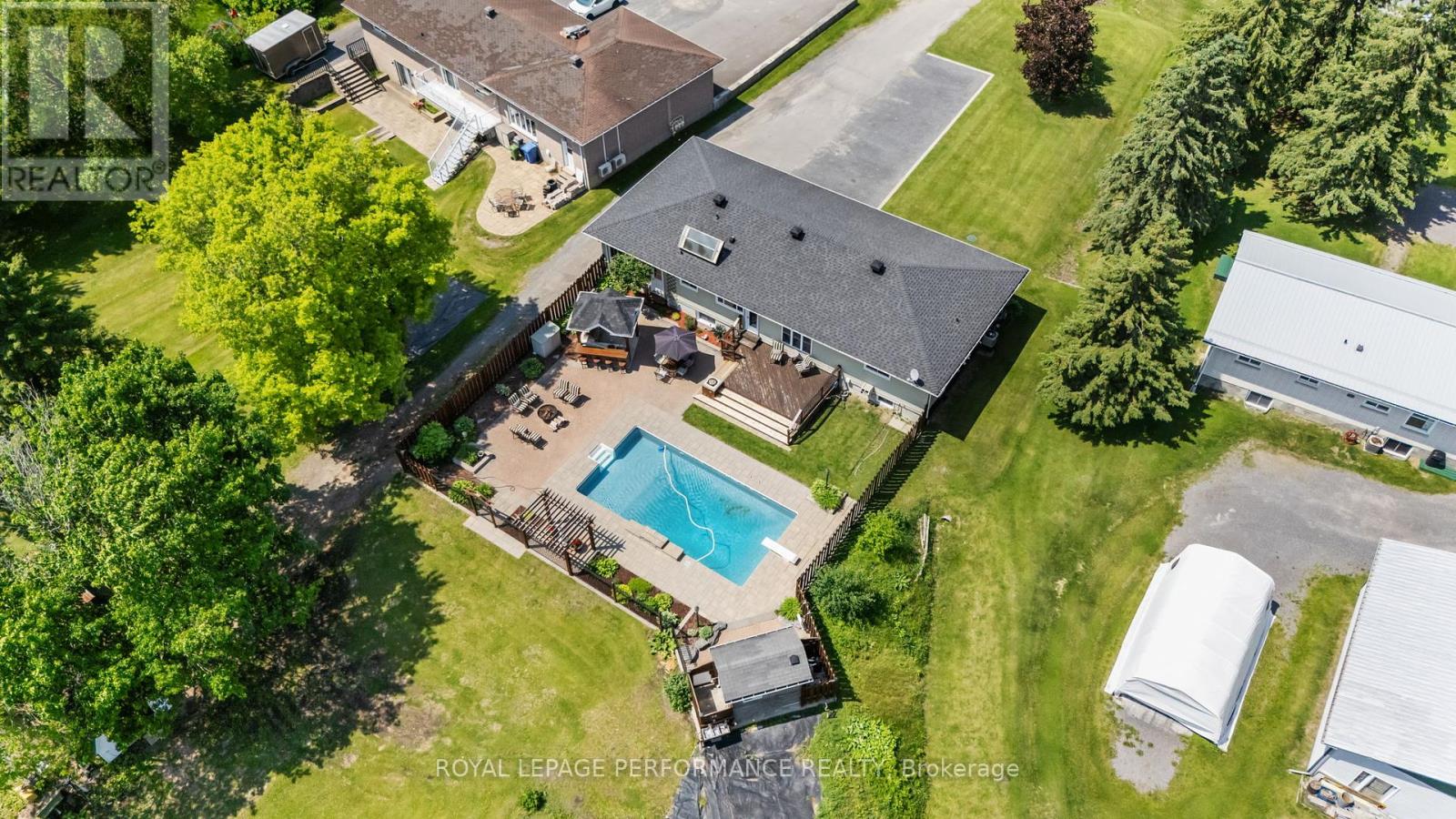 782 Notre Dame Street, Russell, Ontario  K0A 1W0 - Photo 6 - X12384690