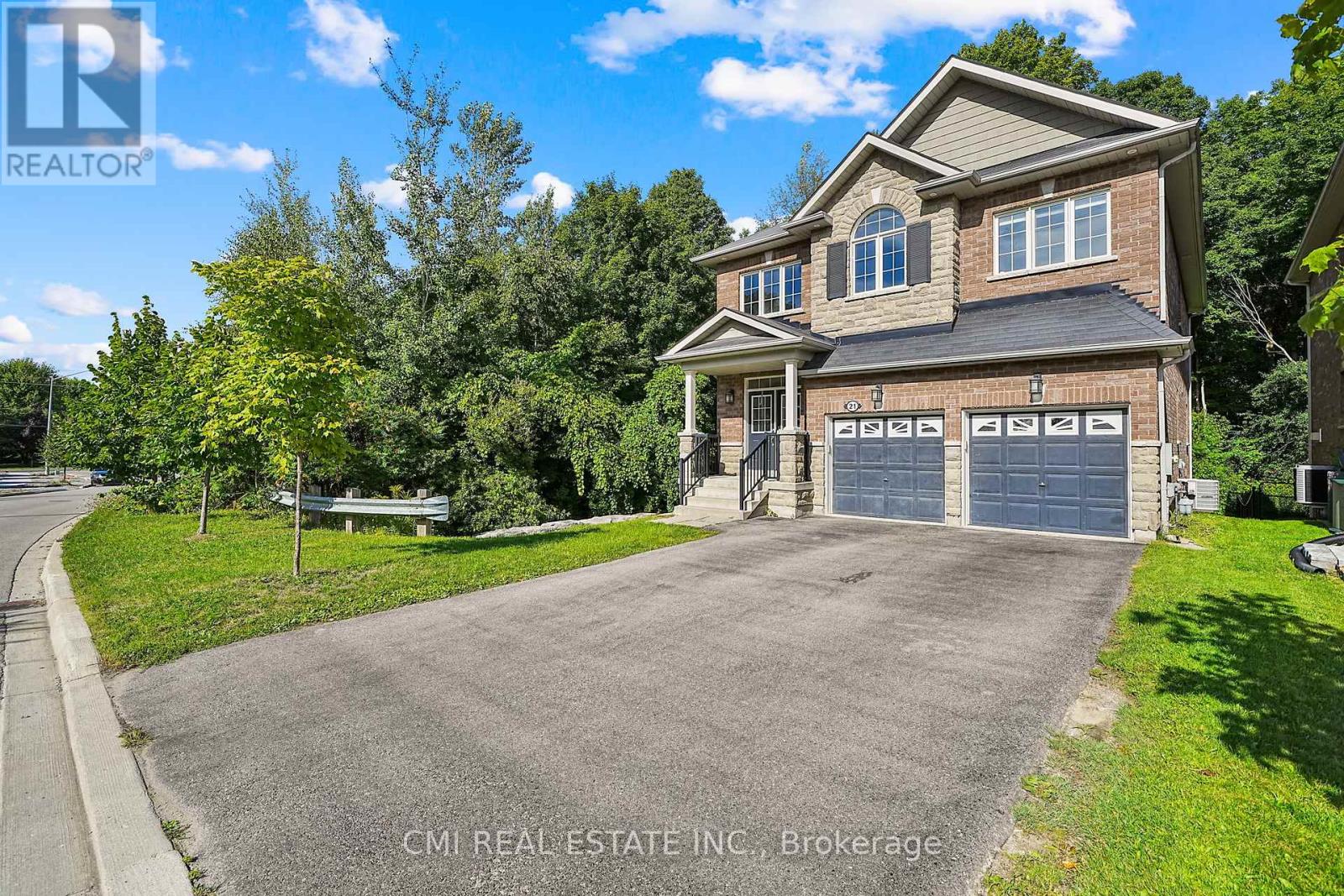 21 Scotia Road, Georgina, Ontario  L0E 1R0 - Photo 2 - N12384516