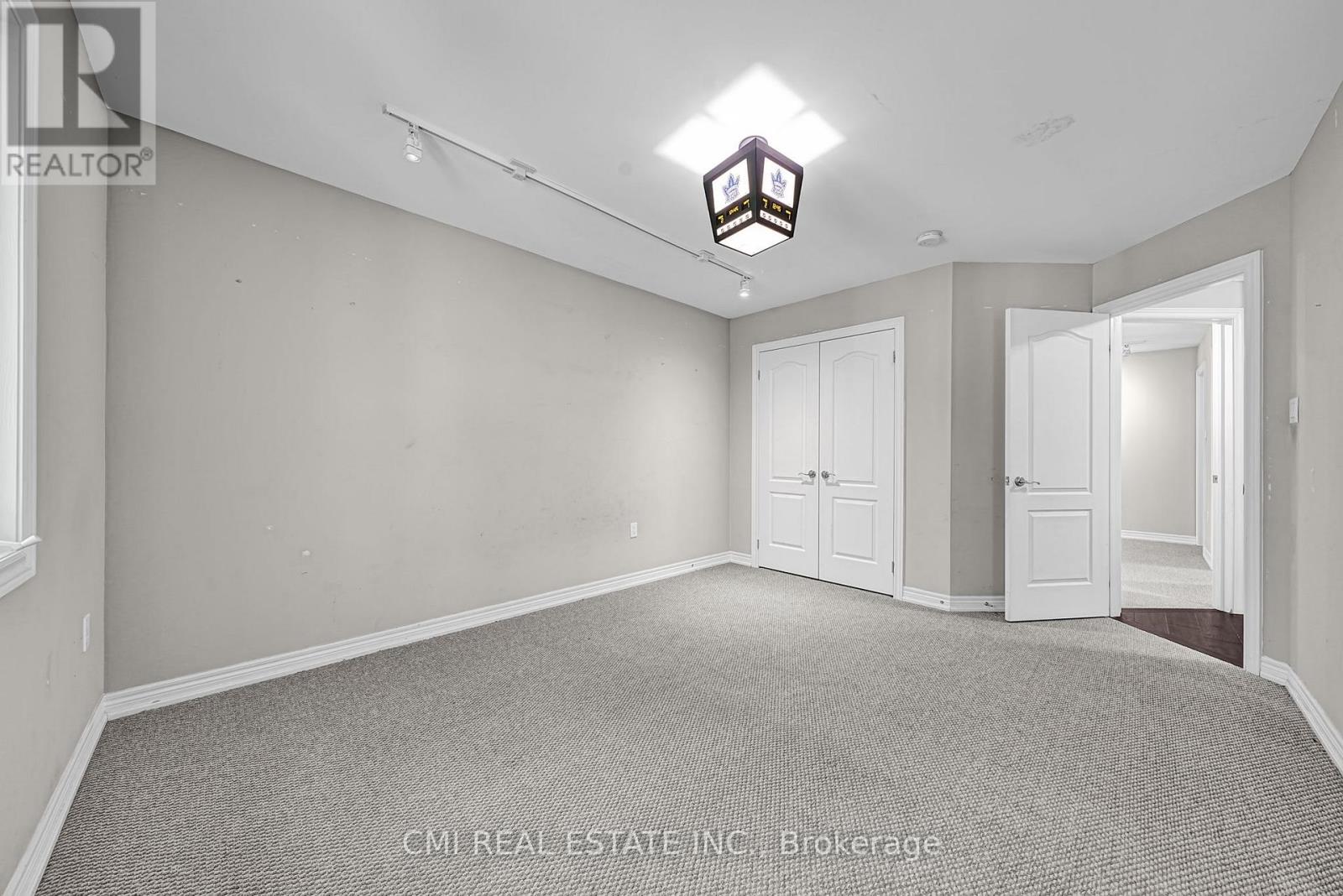 21 Scotia Road, Georgina, Ontario  L0E 1R0 - Photo 26 - N12384516