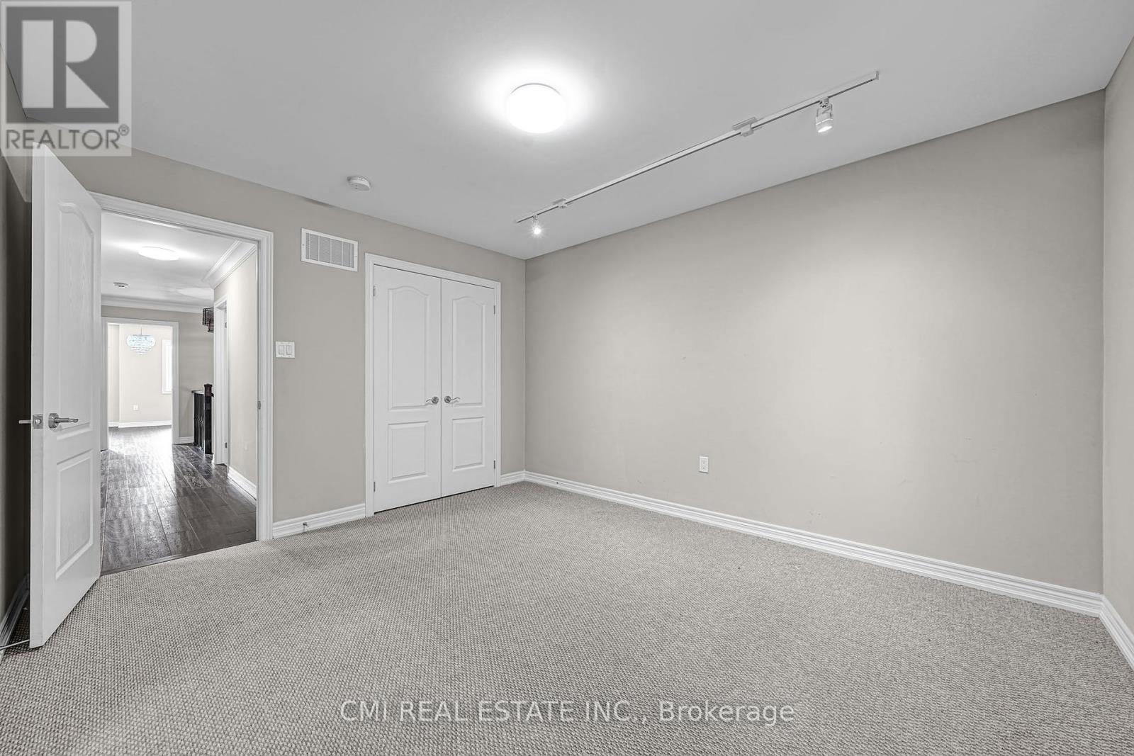 21 Scotia Road, Georgina, Ontario  L0E 1R0 - Photo 30 - N12384516