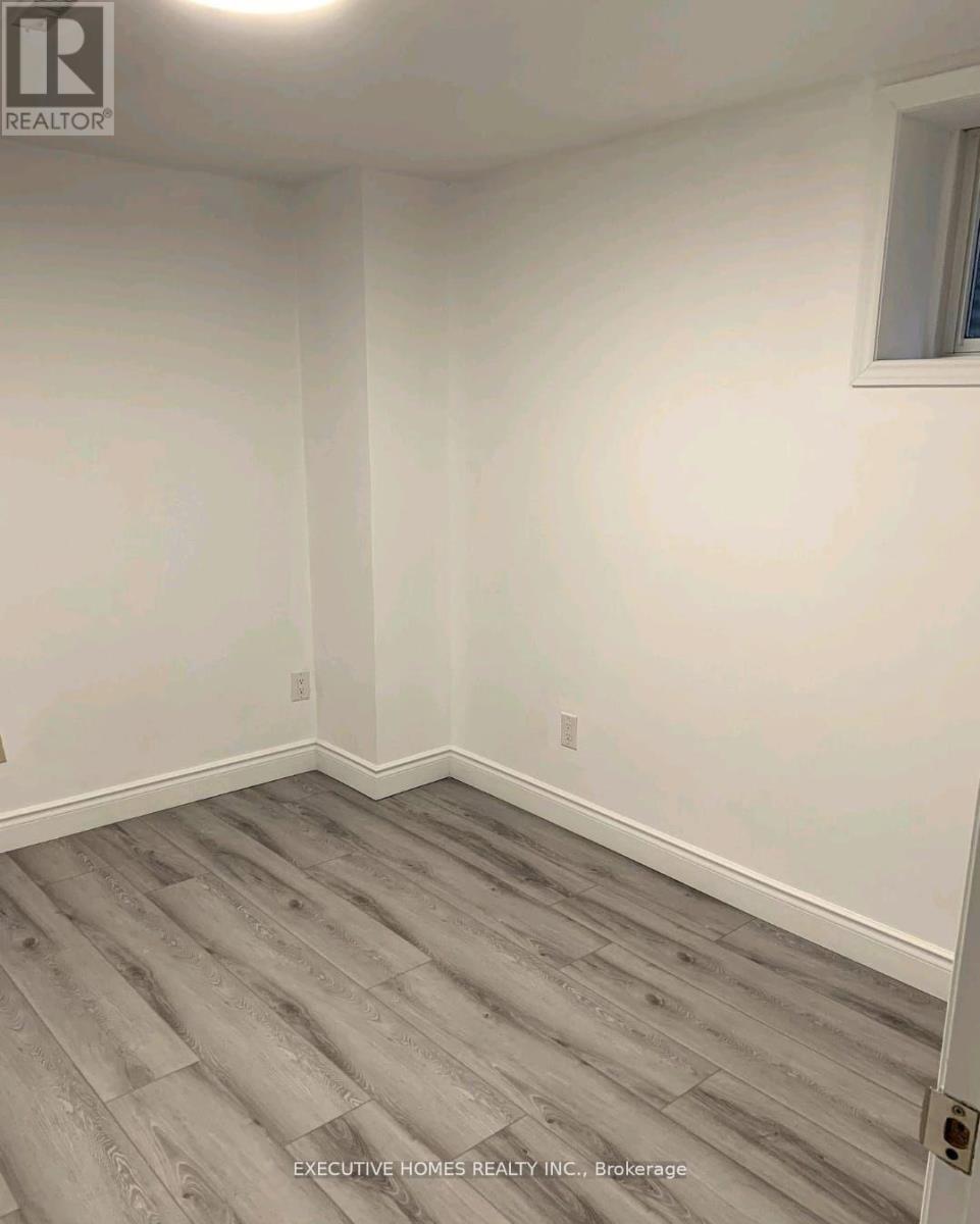 179 Cunningham Drive, Barrie, Ontario  L4N 5R2 - Photo 21 - S12384490