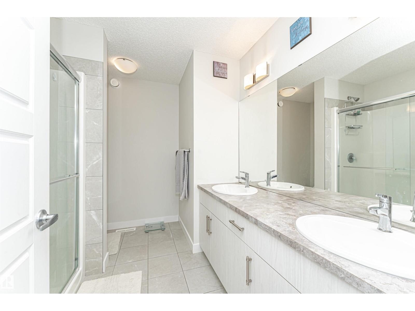 636 Orchards Bv Sw, Edmonton, Alberta  T6X 2L4 - Photo 33 - E4456360