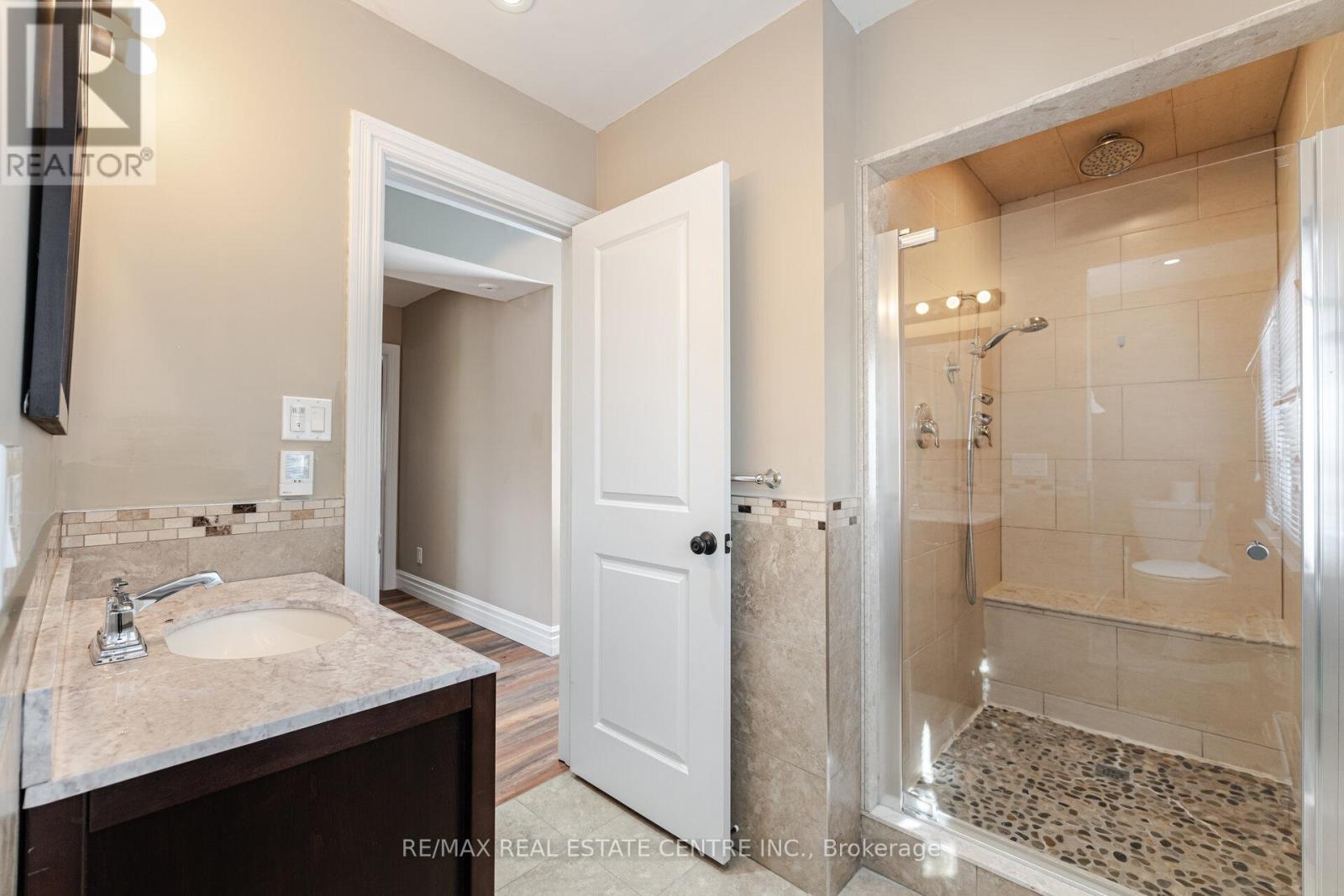 174 Victoria Street, Brampton, Ontario  L6Y 0A6 - Photo 32 - W12384487