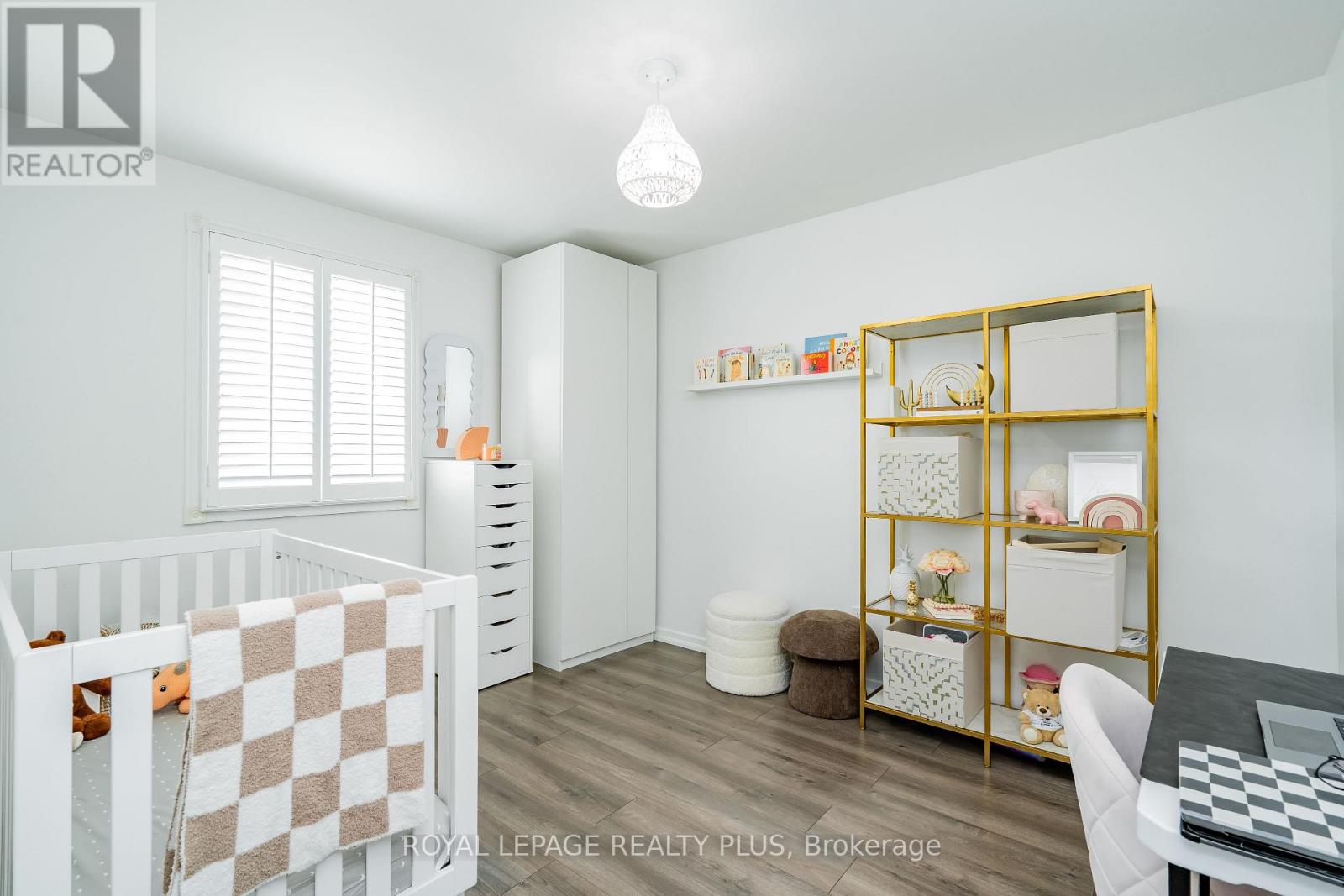 568 Fergo Avenue, Mississauga (Cooksville), Ontario  L5B 2J3 - Photo 28 - W12384513