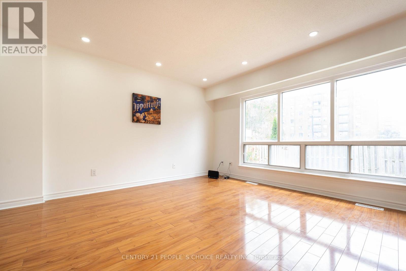 28 - 7440 Goreway Drive, Mississauga, Ontario  L4T 2V2 - Photo 13 - W12384514